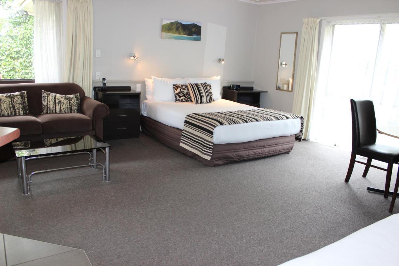 Quality Inn Acapulco Таупо Екстер'єр фото
