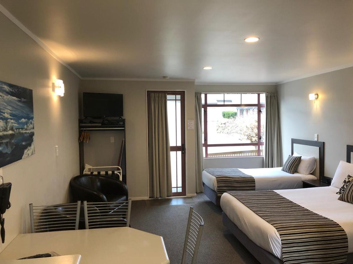 Quality Inn Acapulco Таупо Екстер'єр фото