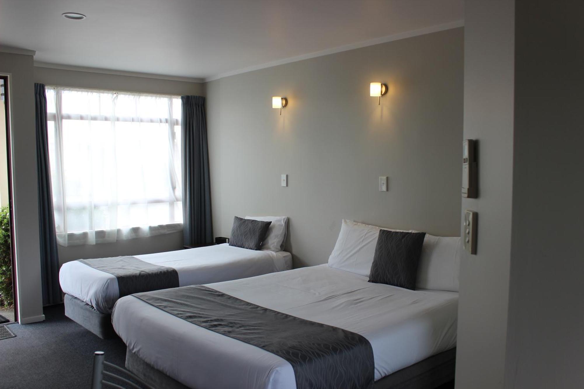 Quality Inn Acapulco Таупо Екстер'єр фото