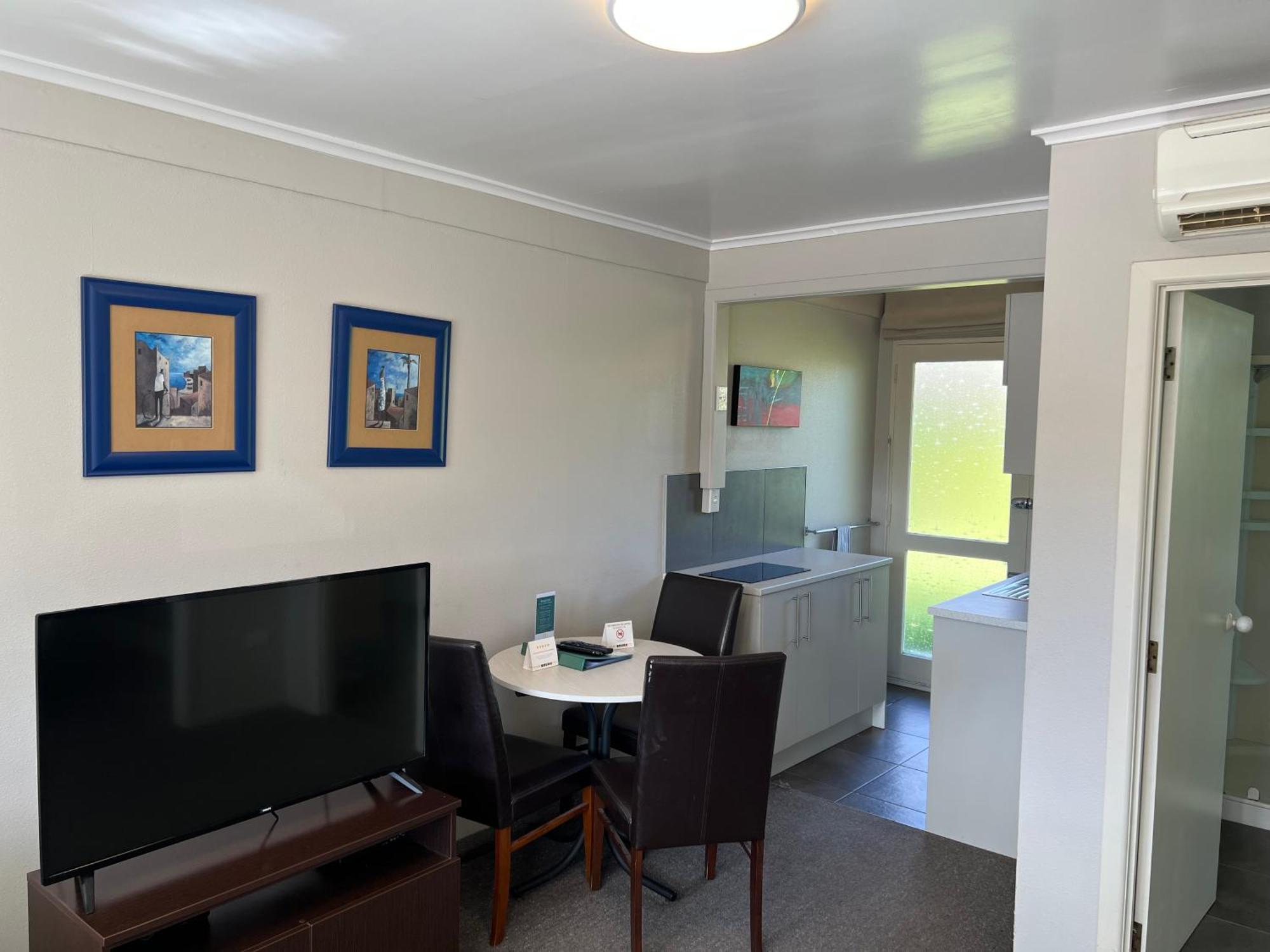 Quality Inn Acapulco Таупо Екстер'єр фото