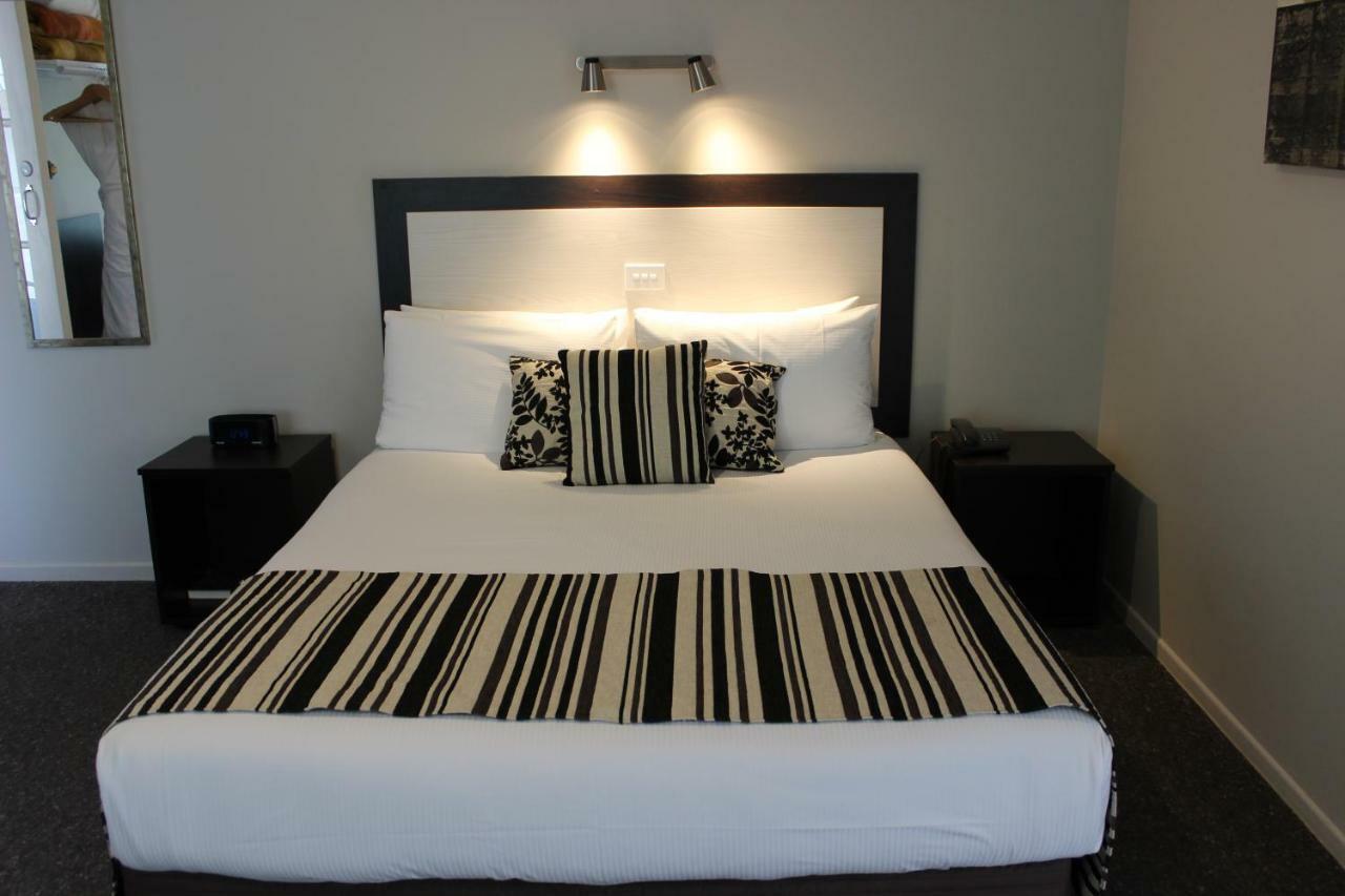 Quality Inn Acapulco Таупо Екстер'єр фото
