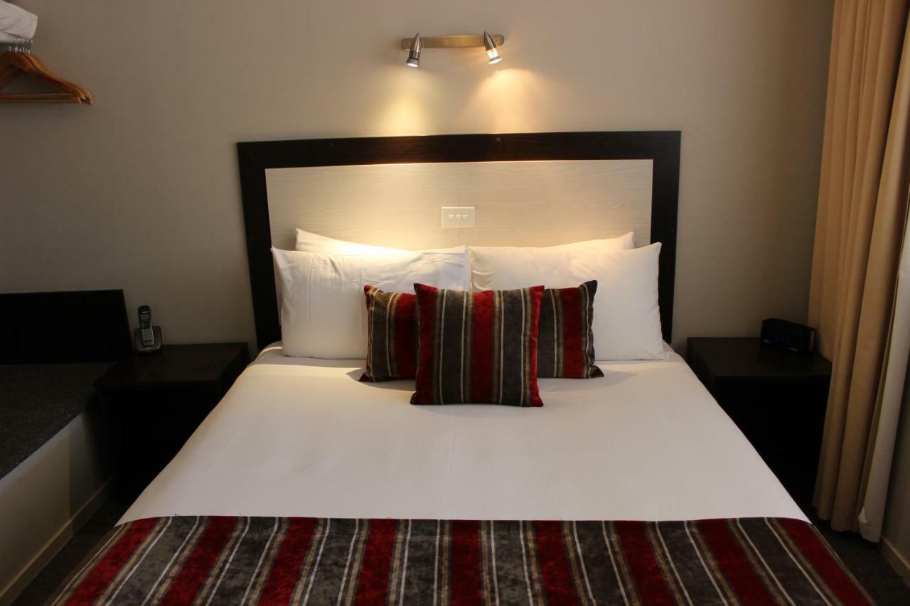 Quality Inn Acapulco Таупо Екстер'єр фото