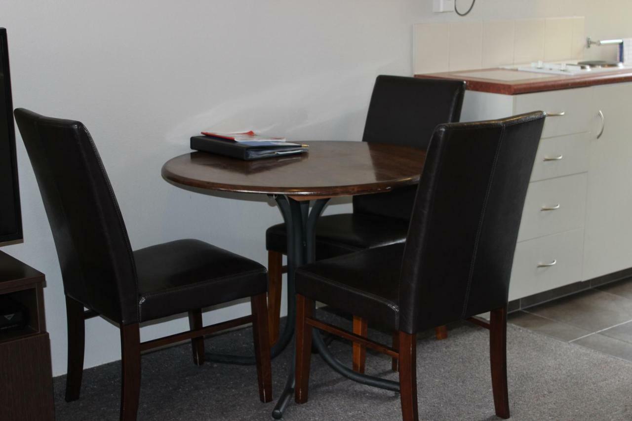 Quality Inn Acapulco Таупо Екстер'єр фото